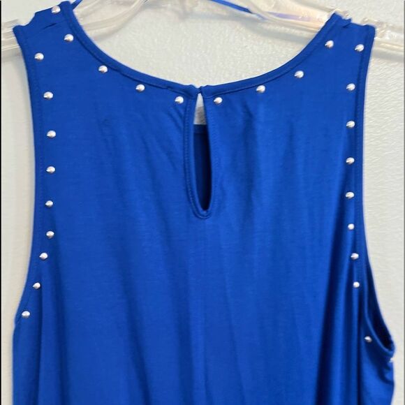 Vince Camuto Blue Studded Top - Picture 6 of 8